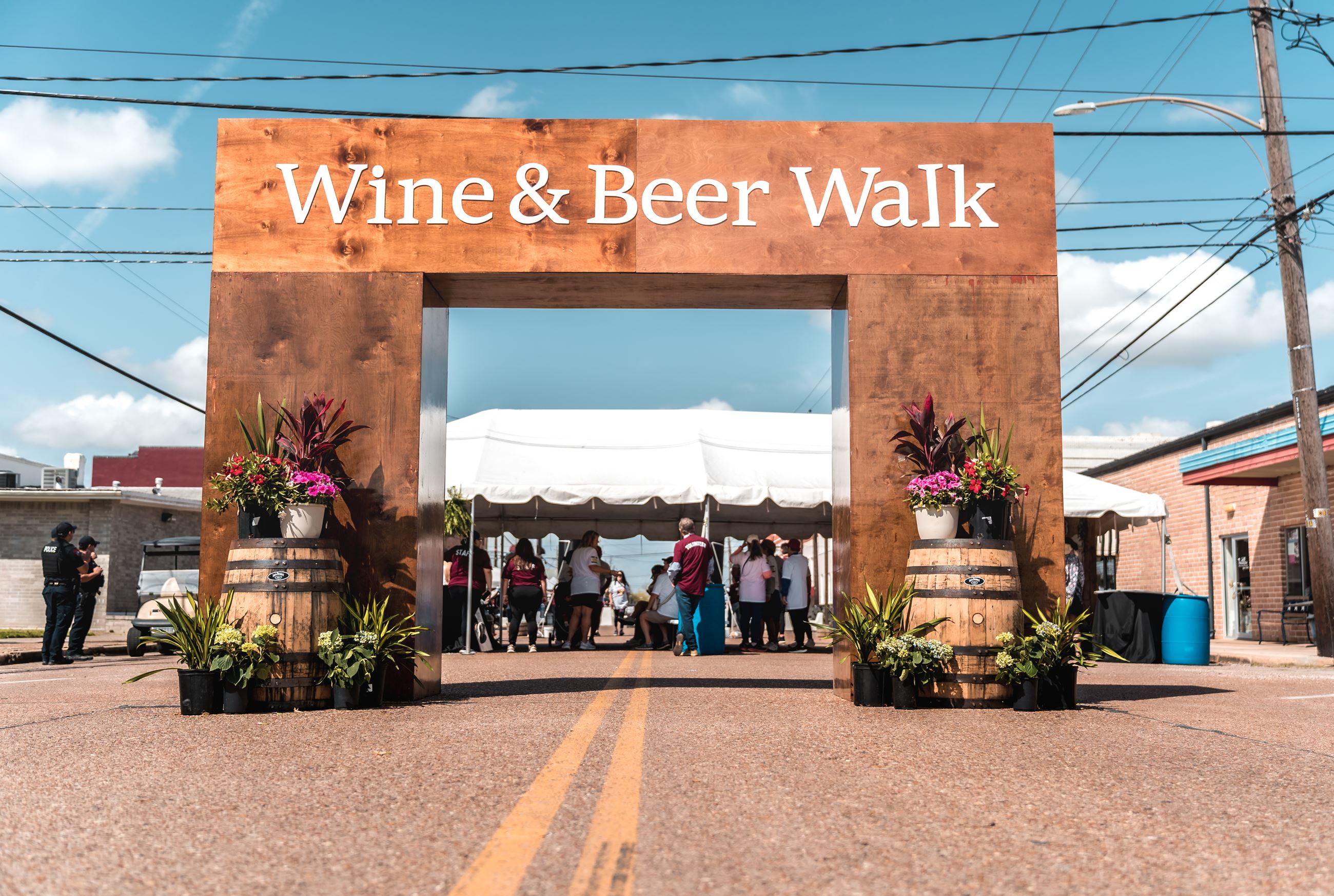 2025WineandBeerWalk-3
